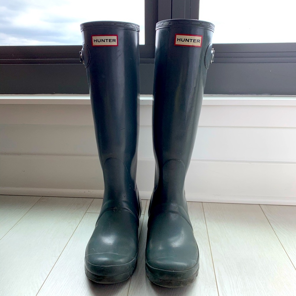 Hunter Rain Boots, grey, size 8